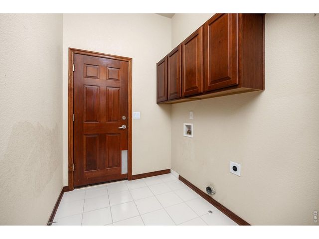 1513 Cannon Mountain Dr, Longmont, CO 80503