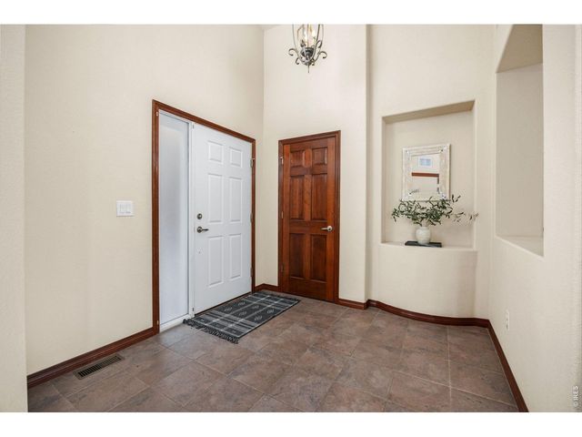 1513 Cannon Mountain Dr, Longmont, CO 80503