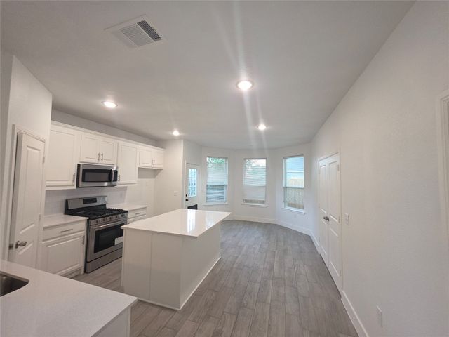 2719 Frazier Street, Dallas, TX 75210