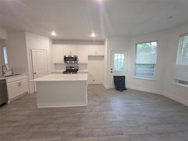 2719 Frazier Street, Dallas, TX 75210