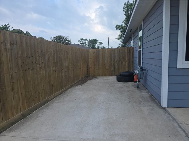 2719 Frazier Street, Dallas, TX 75210