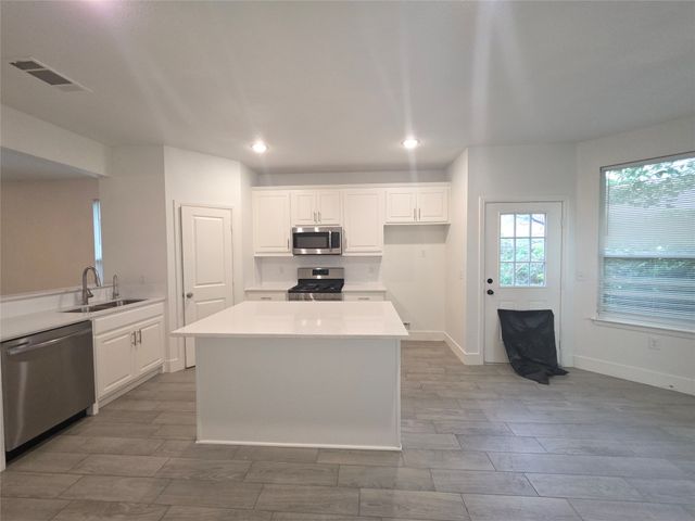 2719 Frazier Street, Dallas, TX 75210