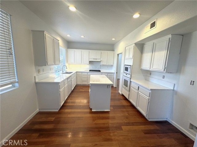 1215 Pinehurst Road, Chula Vista, CA 91915