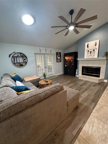 417 ANDERSON DRIVE, Tavares, FL 32778