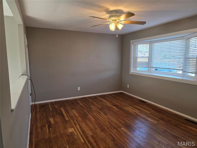 1652 Oliveto Lane, Hazelwood, MO 63042