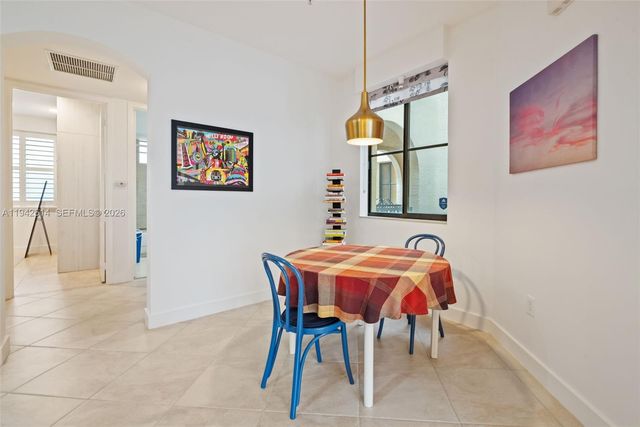 3055 NW 126th Ave 310, Sunrise, FL 33323