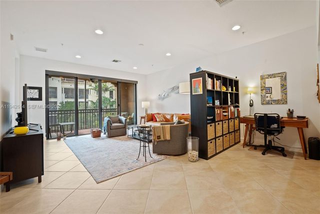 3055 NW 126th Ave 310, Sunrise, FL 33323