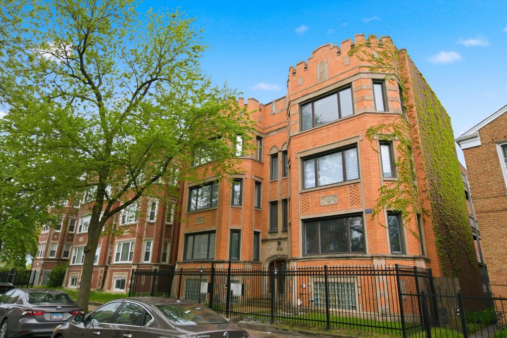 7308 S Ridgeland Street 3N, Chicago, IL 60649