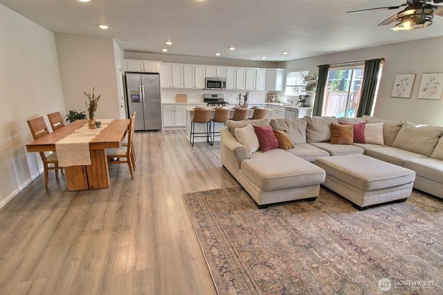 19723 136th Avenue E, Graham, WA 98338