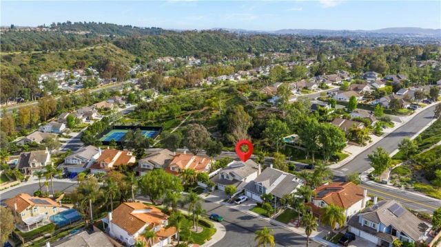 26822 Sommerset, Lake Forest, CA 92630