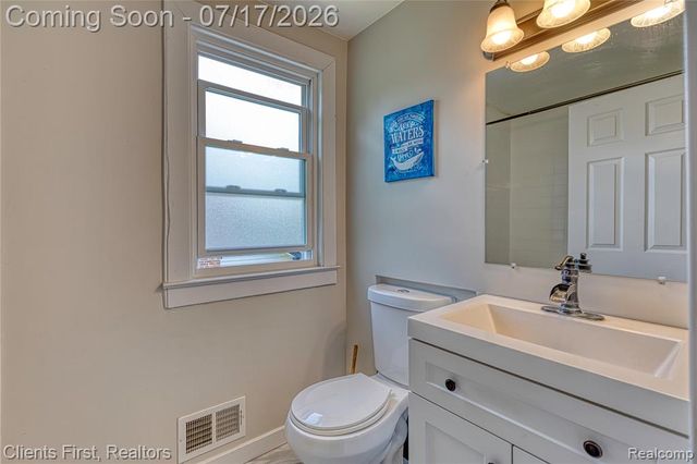 4258 Seeden Street, Waterford, MI 48329