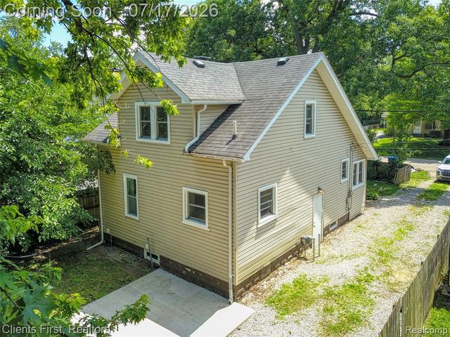 4258 Seeden Street, Waterford, MI 48329