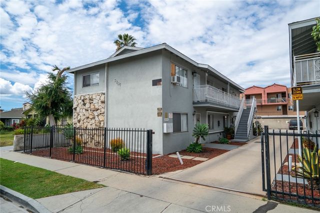 6641 Hammond Avenue, Long Beach, CA 90805