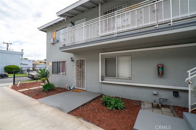 6641 Hammond Avenue, Long Beach, CA 90805