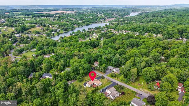 417 MOHAVE DR, Auburn, PA 17922