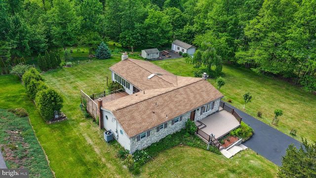 417 MOHAVE DR, Auburn, PA 17922