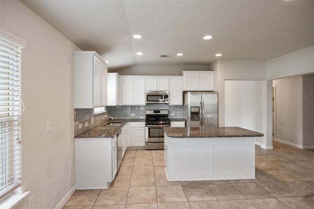 645 Cortona LN, Georgetown, TX 78628