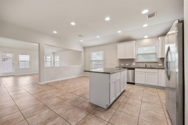 645 Cortona LN, Georgetown, TX 78628