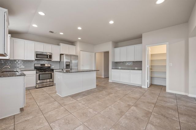 645 Cortona LN, Georgetown, TX 78628