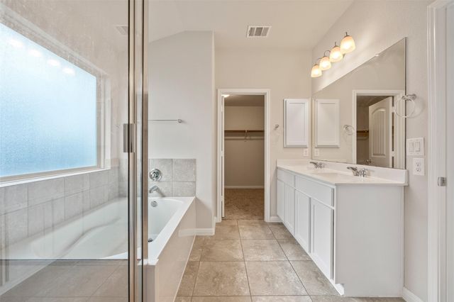 645 Cortona LN, Georgetown, TX 78628