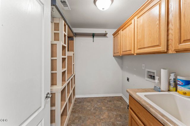 2550 SW Elmer Nelson Lane, Grants Pass, OR 97527