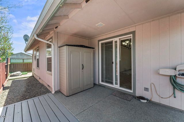 2550 SW Elmer Nelson Lane, Grants Pass, OR 97527