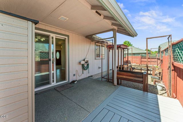2550 SW Elmer Nelson Lane, Grants Pass, OR 97527