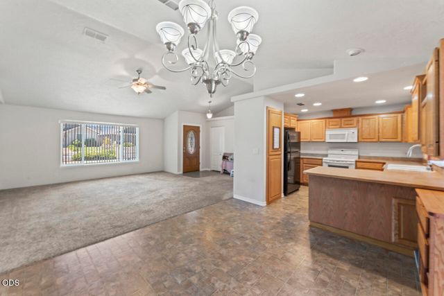 2550 SW Elmer Nelson Lane, Grants Pass, OR 97527