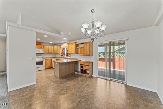 2550 SW Elmer Nelson Lane, Grants Pass, OR 97527
