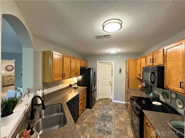 1317 Double Eagle Court, Turtlecreek Twp, OH 45036