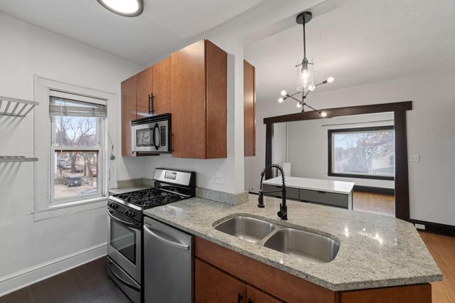 2881 Irving Avenue S 201, Minneapolis, MN 55408