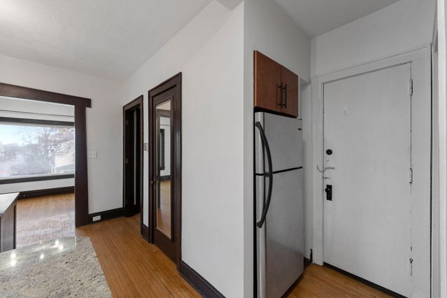 2881 Irving Avenue S 201, Minneapolis, MN 55408