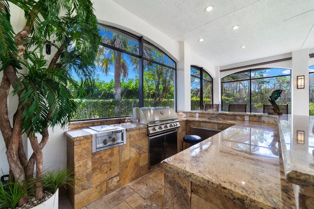 8403 Ironhorse Court, West Palm Beach, FL 33412