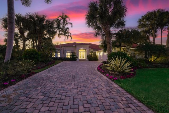 8403 Ironhorse Court, West Palm Beach, FL 33412