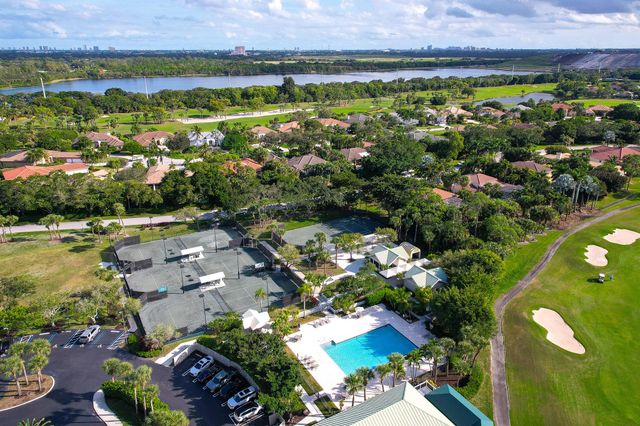 8403 Ironhorse Court, West Palm Beach, FL 33412