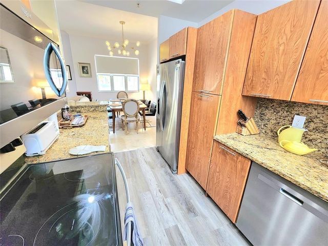 2317 Vintage Drive, Lighthouse Point, FL 33064