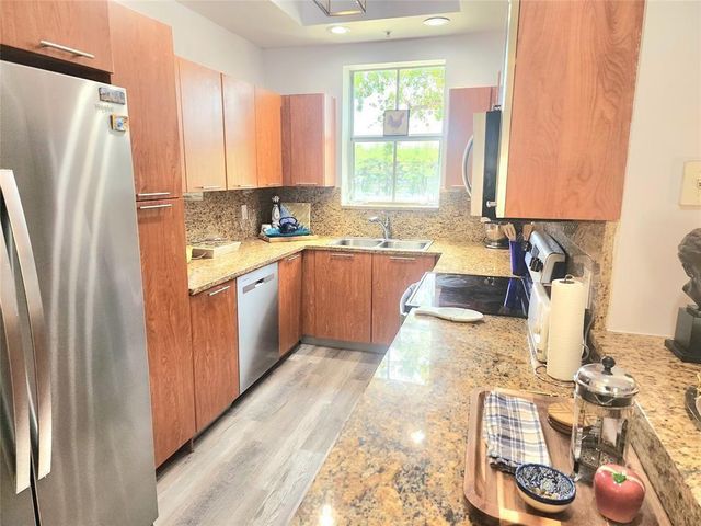 2317 Vintage Drive, Lighthouse Point, FL 33064