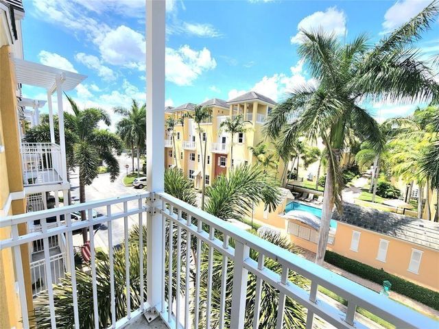 2317 Vintage Drive, Lighthouse Point, FL 33064