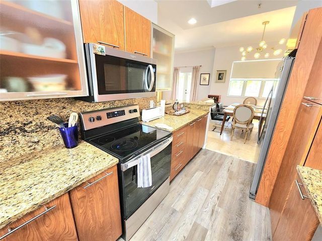 2317 Vintage Drive, Lighthouse Point, FL 33064