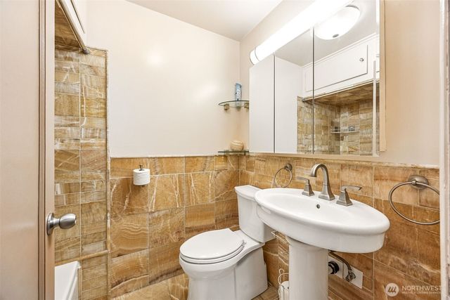 2207 E George Street, Tacoma, WA 98404