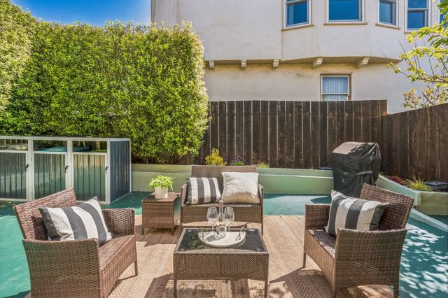 2 Westgate Dr, San Francisco, CA 94127