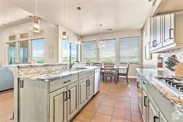 3193 S 4900 W, Hurricane, UT 84737