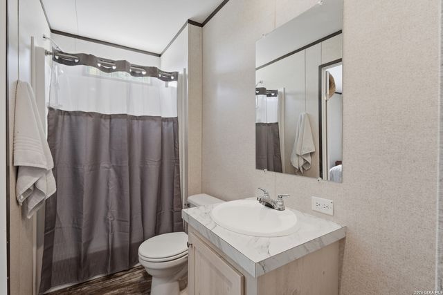 3089 RAKOWITZ RD, Adkins, TX 78101