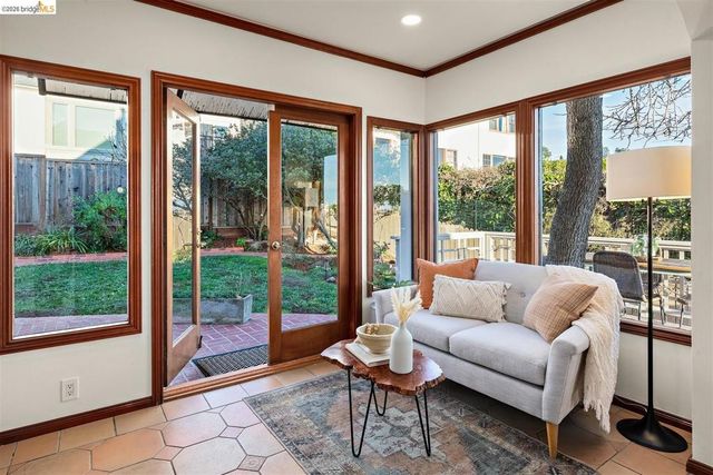 141 141 Saint Albans Rd, Kensington, CA 94708