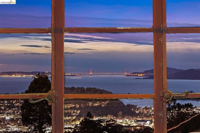 141 141 Saint Albans Rd, Kensington, CA 94708