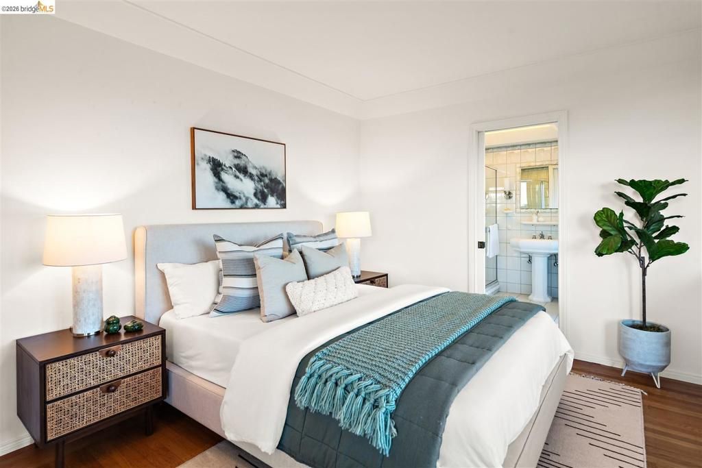 Image 37 of property listing at 141 141 Saint Albans Rd, Kensington, CA 94708