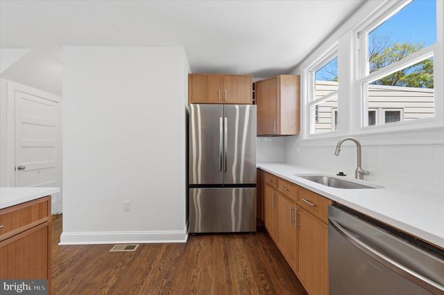 252 W GREENWOOD AVE, Lansdowne, PA 19050