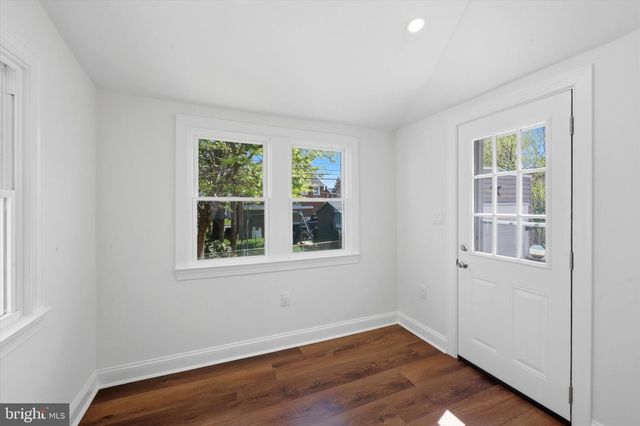 252 W GREENWOOD AVE, Lansdowne, PA 19050
