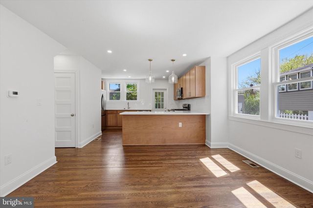 252 W GREENWOOD AVE, Lansdowne, PA 19050