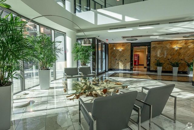 75 Valencia Ave 1050, Coral Gables, FL 33134